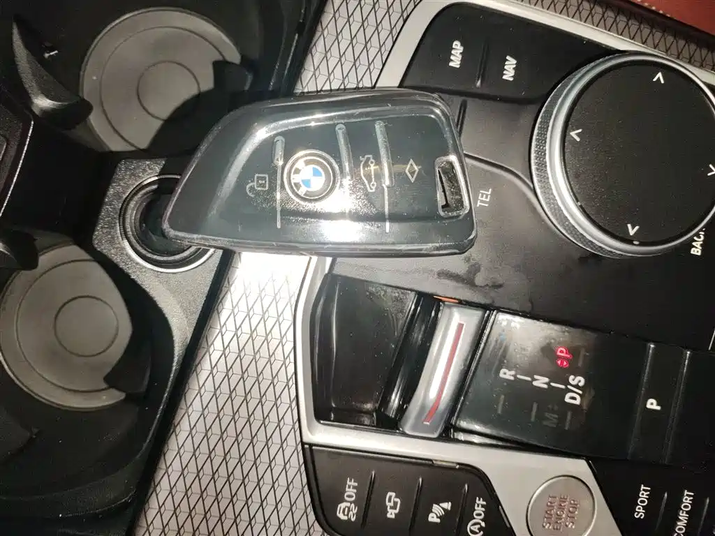 BMW 3 Series 2024 325Li M Sport Shadowline Package фото 9