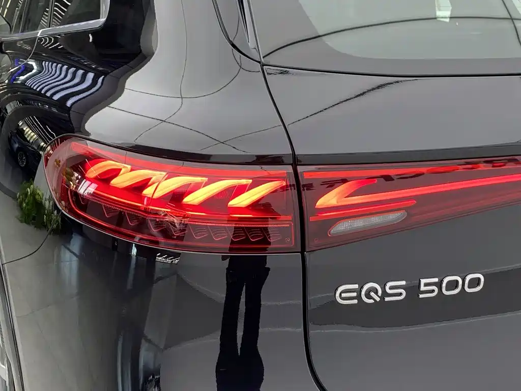 Mercedes-Benz EQS SUV 2026 2025 Model 500 4MATIC