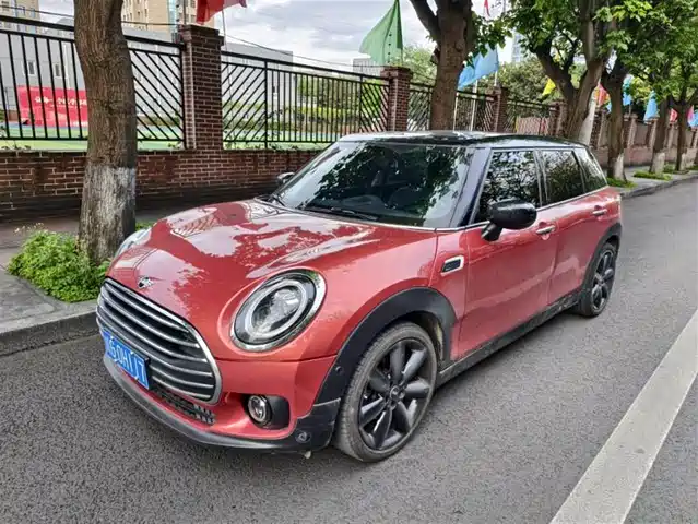 MINI CLUBMAN