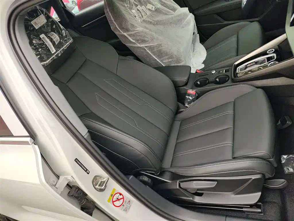 Audi A3 2025 Facelift A3L Limousine 35TFSI Flying Joy Edition фото 20