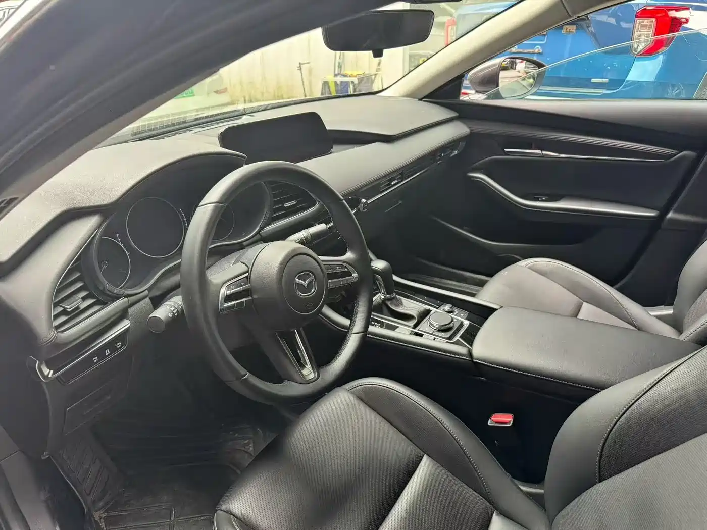 MAZDA 3 ANGKESAILA
