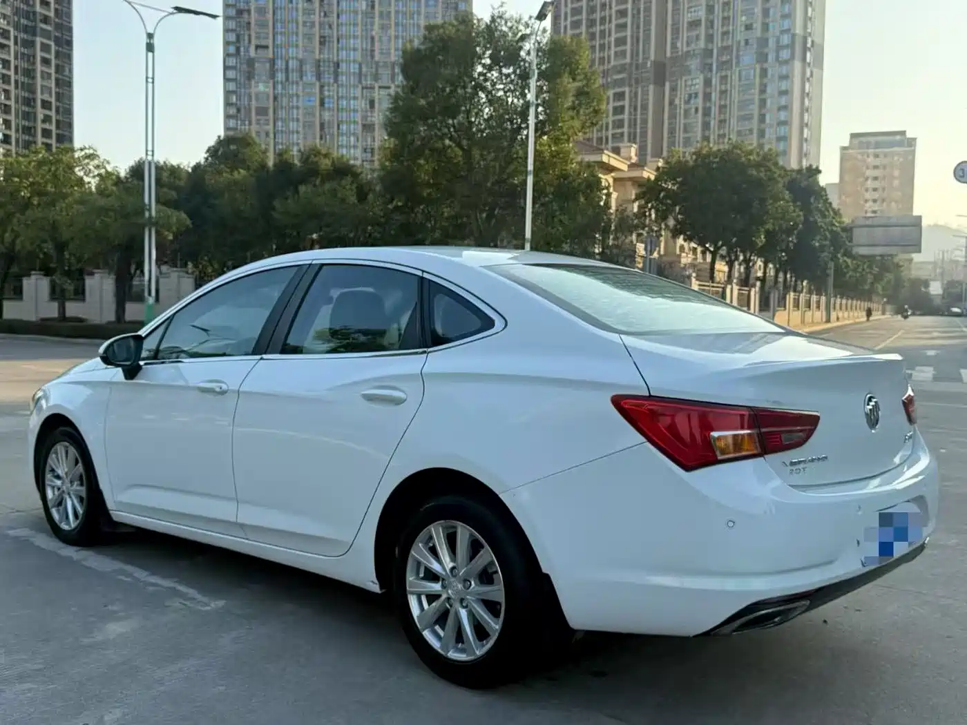 Buick Verano 2015 Sedan 20T Dual-clutch Leading фото 6