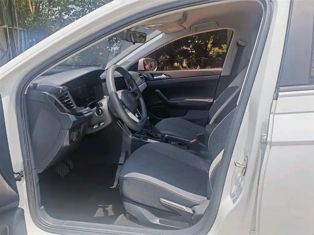 Volkswagen Lavida 2023 Xinrui 1.5L Auto Xinyi Edition фото 8