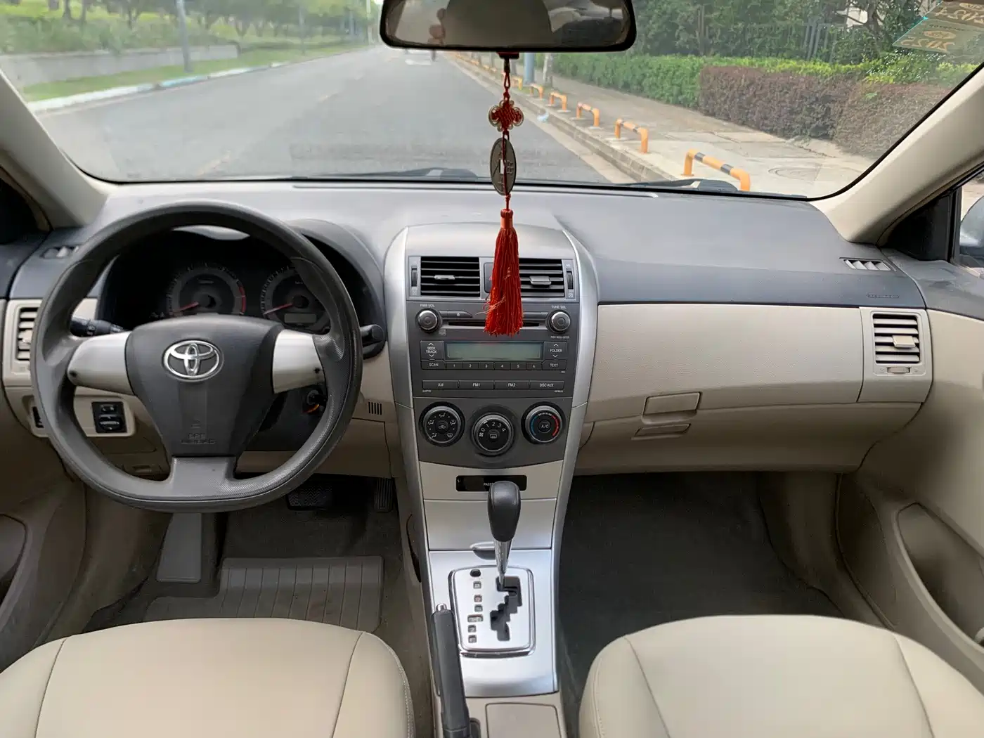 Фото 11 - Toyota Corolla