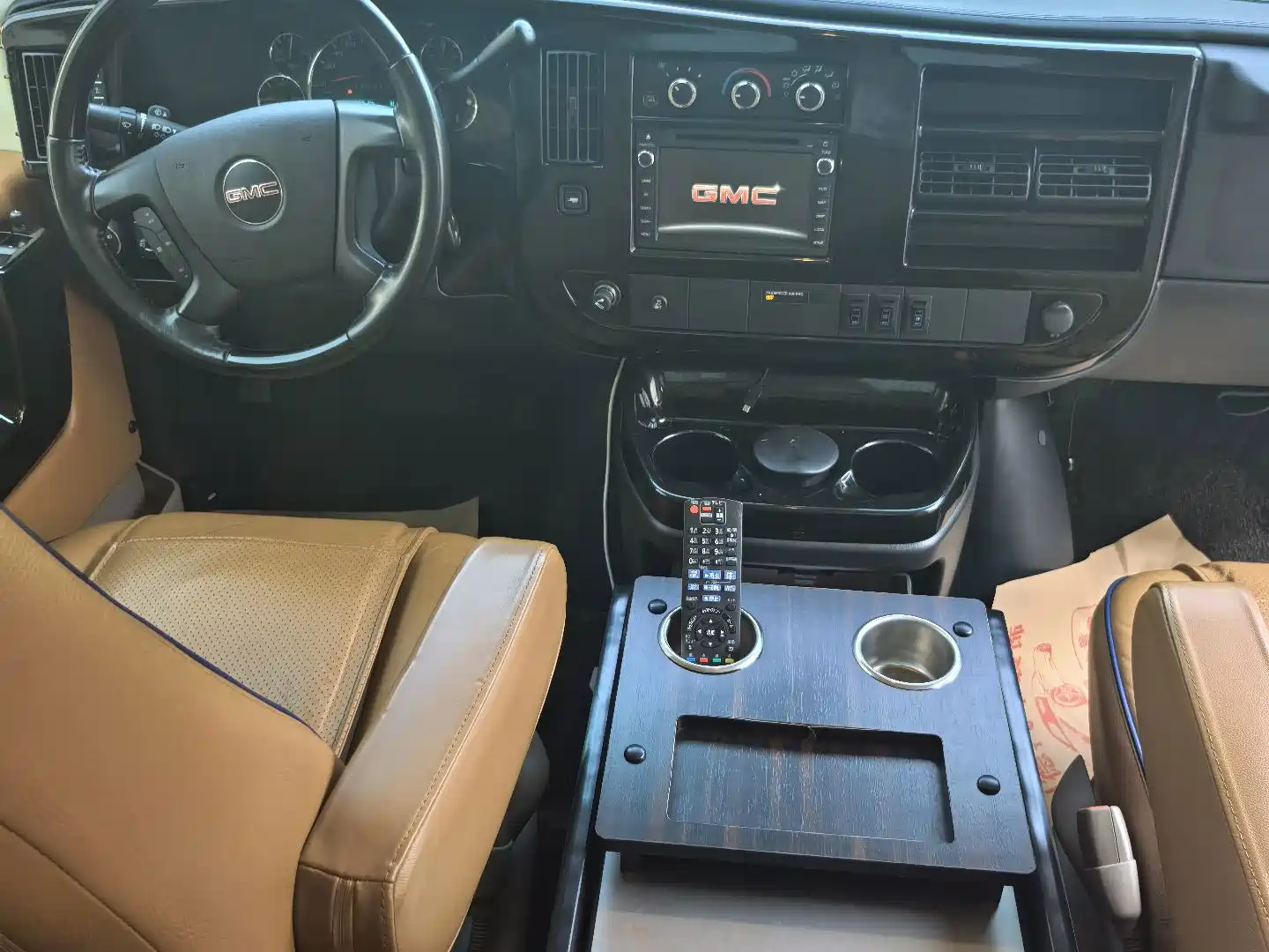Фото 8 - GMC Savana