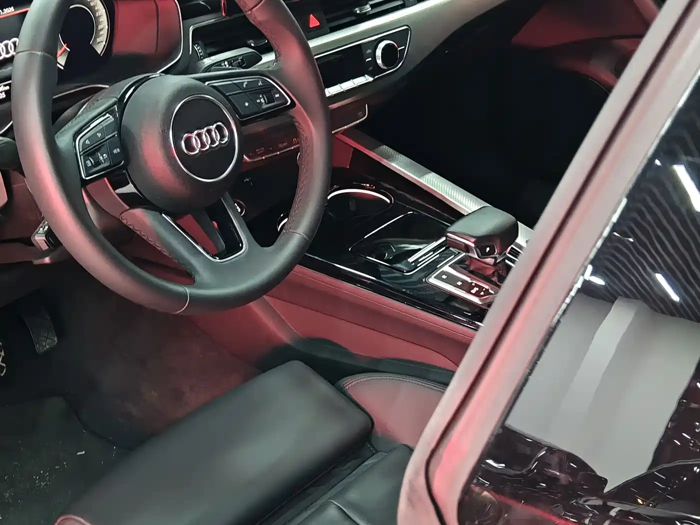Audi A5 (Import) 2024 Sportback 40 TFSI Fashion Dynamic фото 4