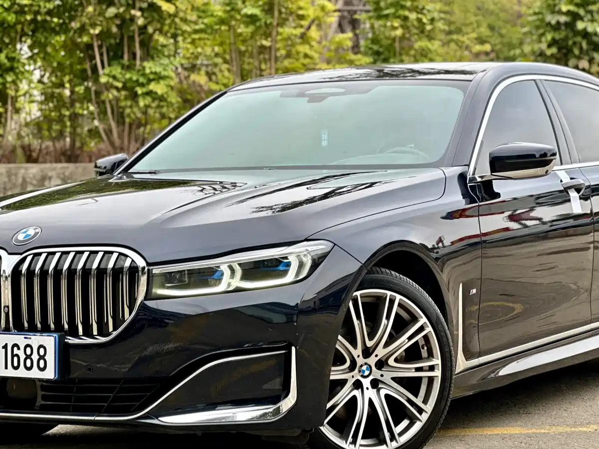 BMW 7 Series 2021 Model 740Li xDrive Executive Luxury Package фото 7