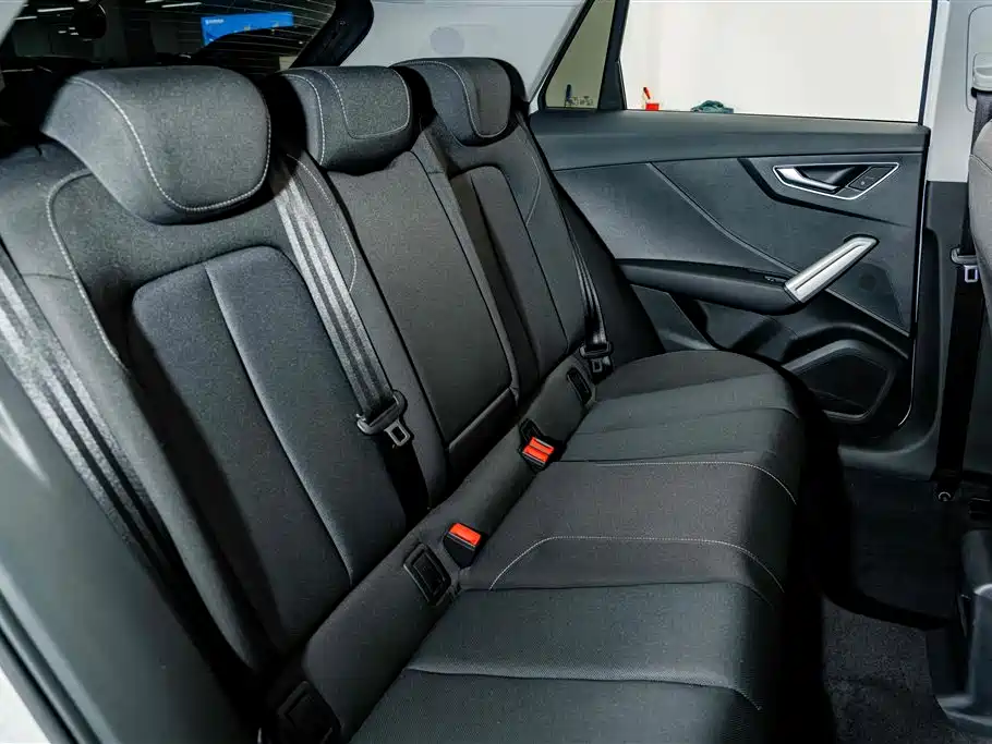 Фото 22 - Audi Q2L