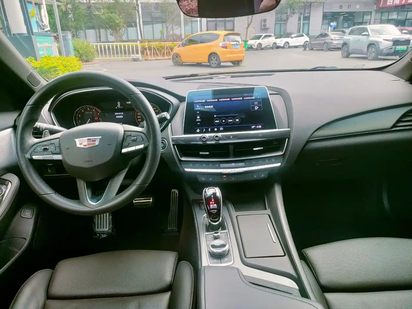 Фото 13 - Cadillac CT5
