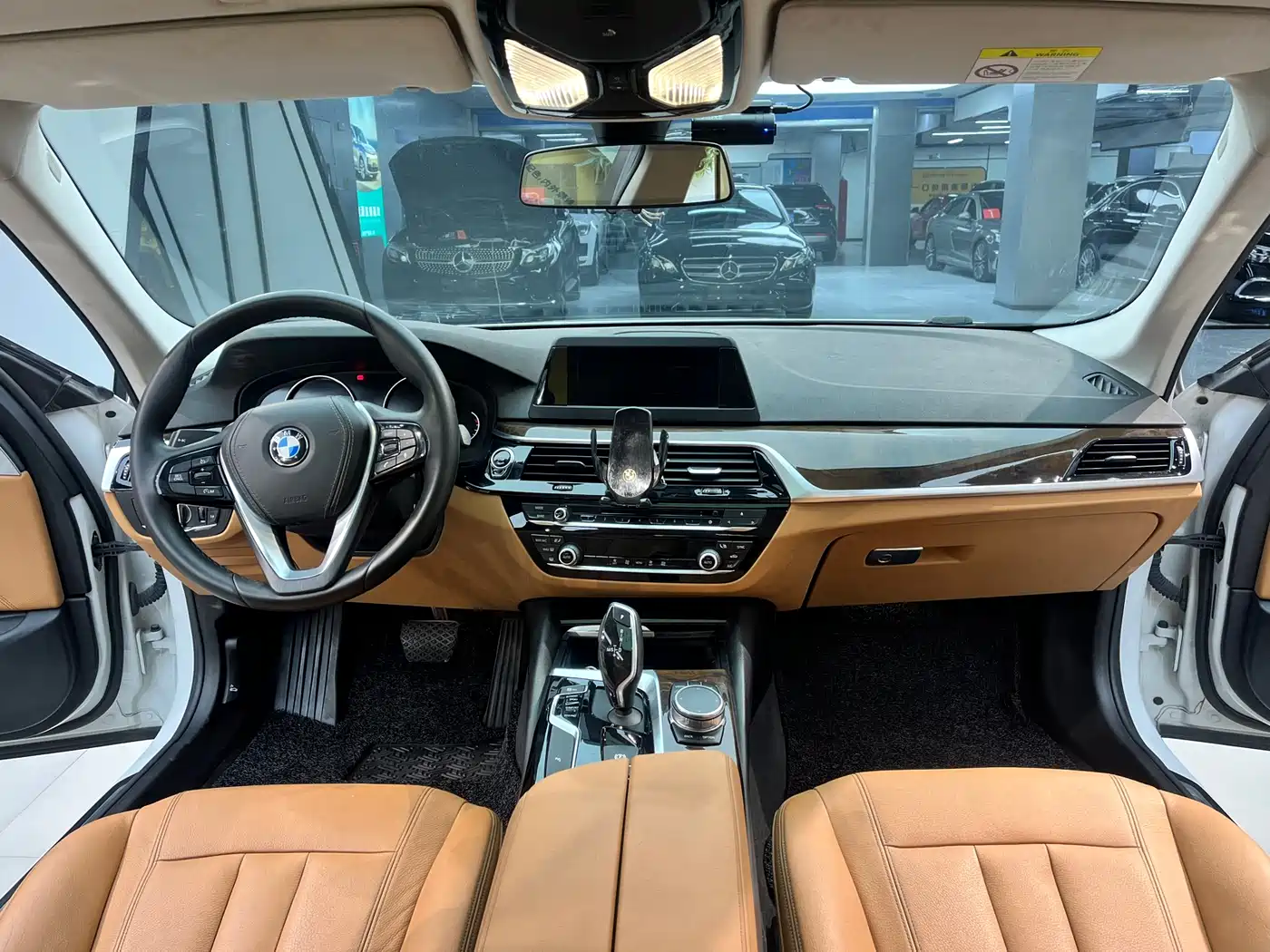 BMW 5 Series 2018 528Li Launch Special Edition фото 5