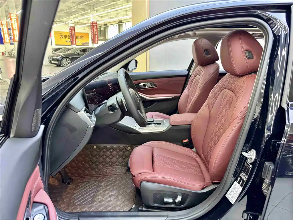 BMW 3 Series 2023 325Li M Sport Black Night Package фото 8