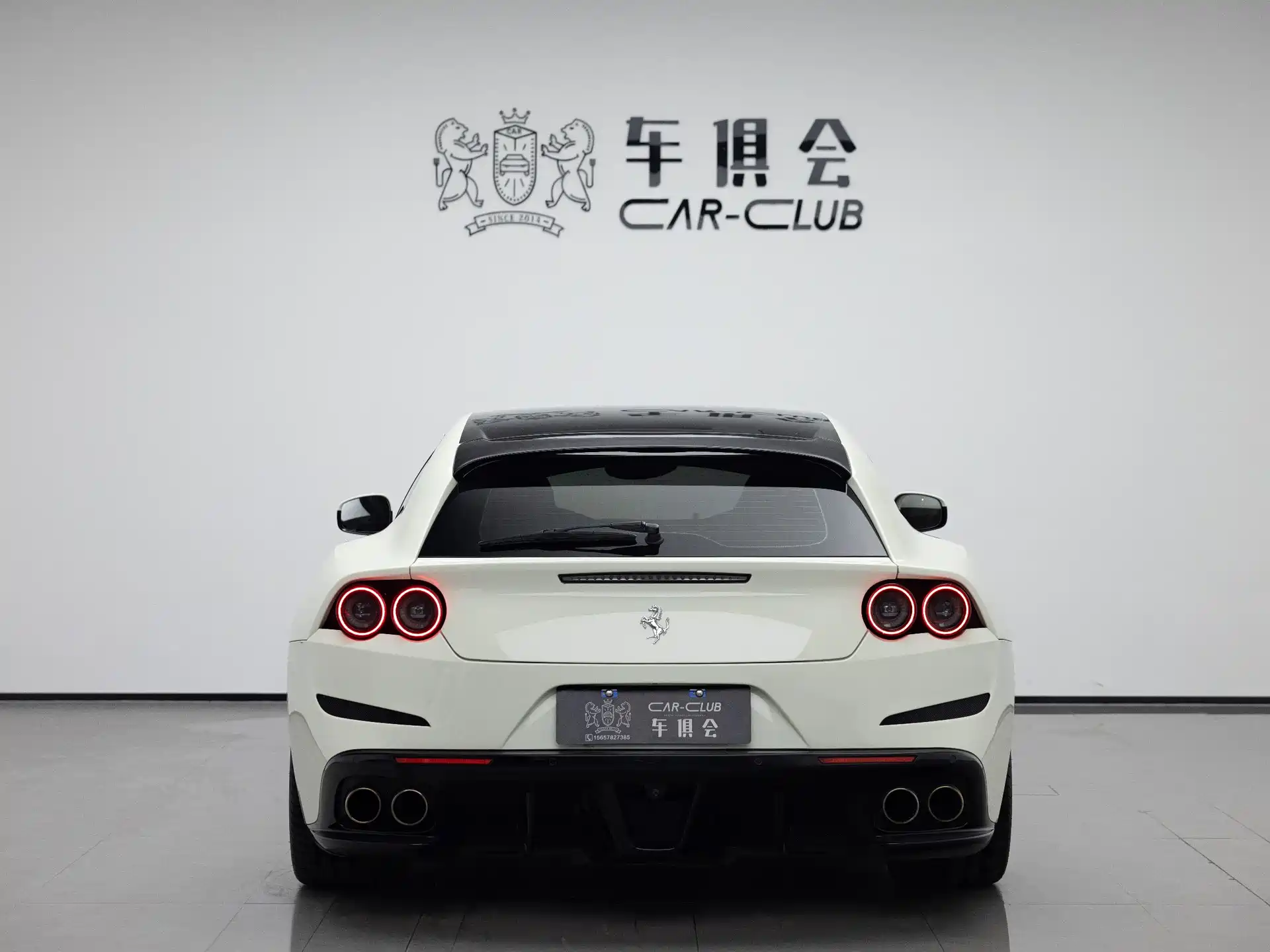 Photo 4 - Ferrari GTC4Lusso