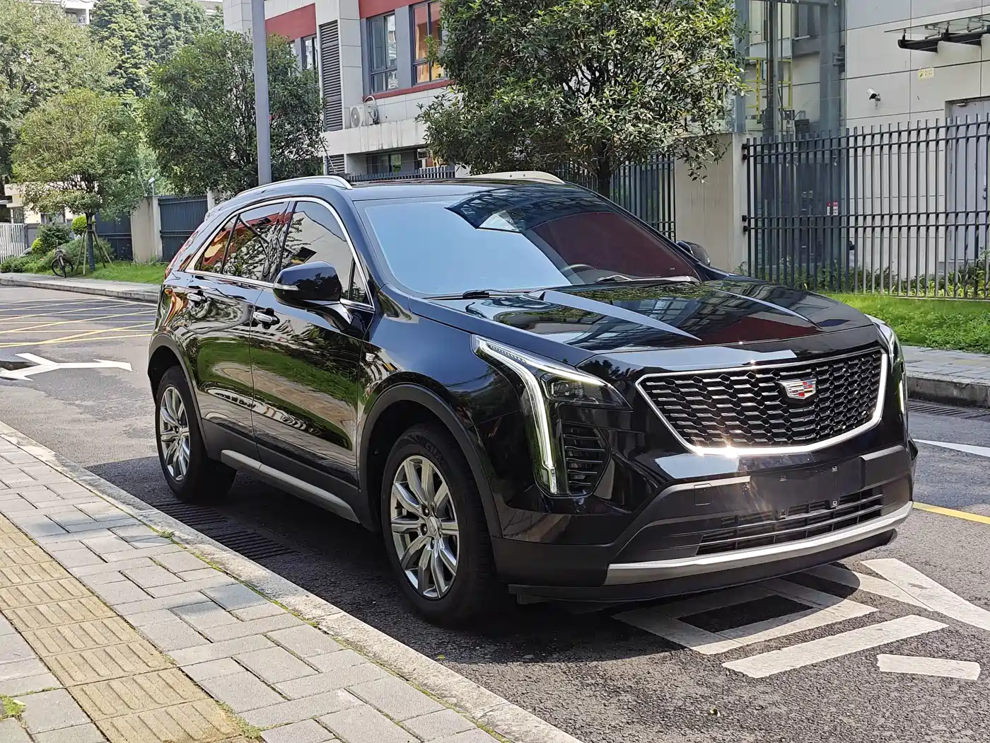 Cadillac XT4 2023 2023 Model Year 28T Two-Wheel Drive Luxury Model