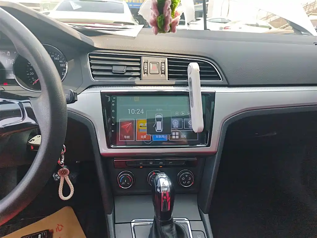 Volkswagen Lamando 2018 230TSI DSG Trend Edition фото 9