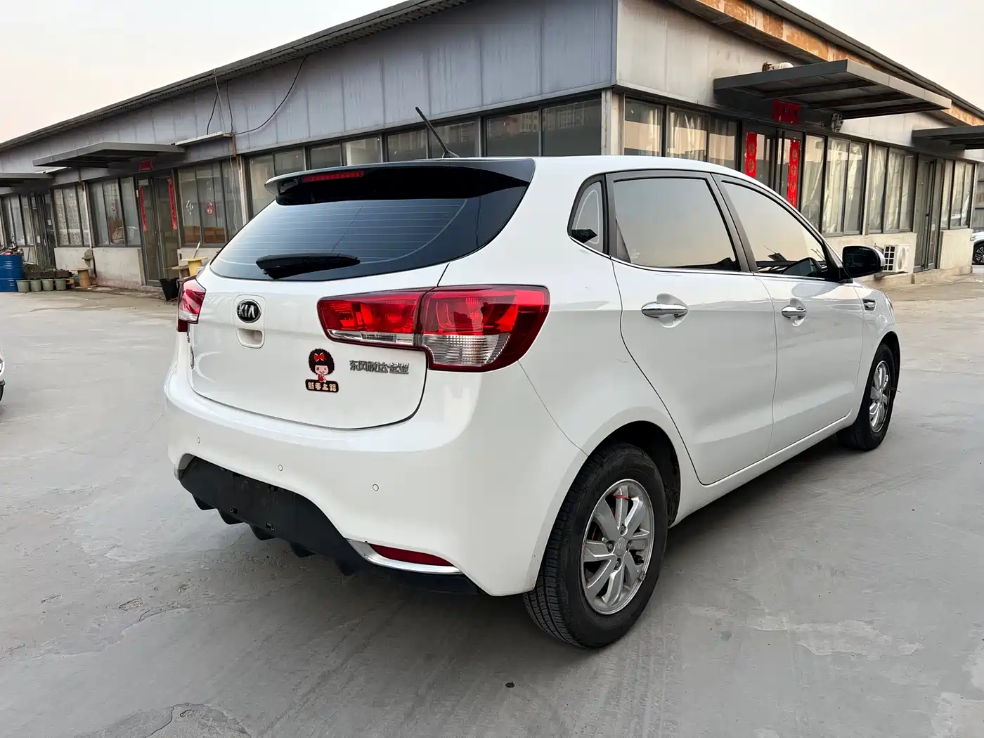 Kia K2 2015 Hatchback 1.4L AT GLS Cool Edition фото 4