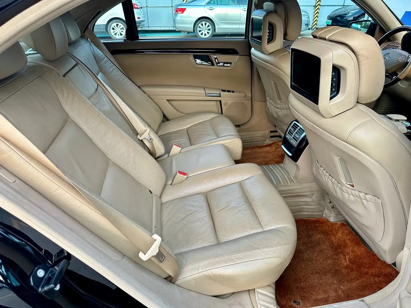 Mercedes-Benz S-Class 2010 Model S 400 L HYBRID фото 11