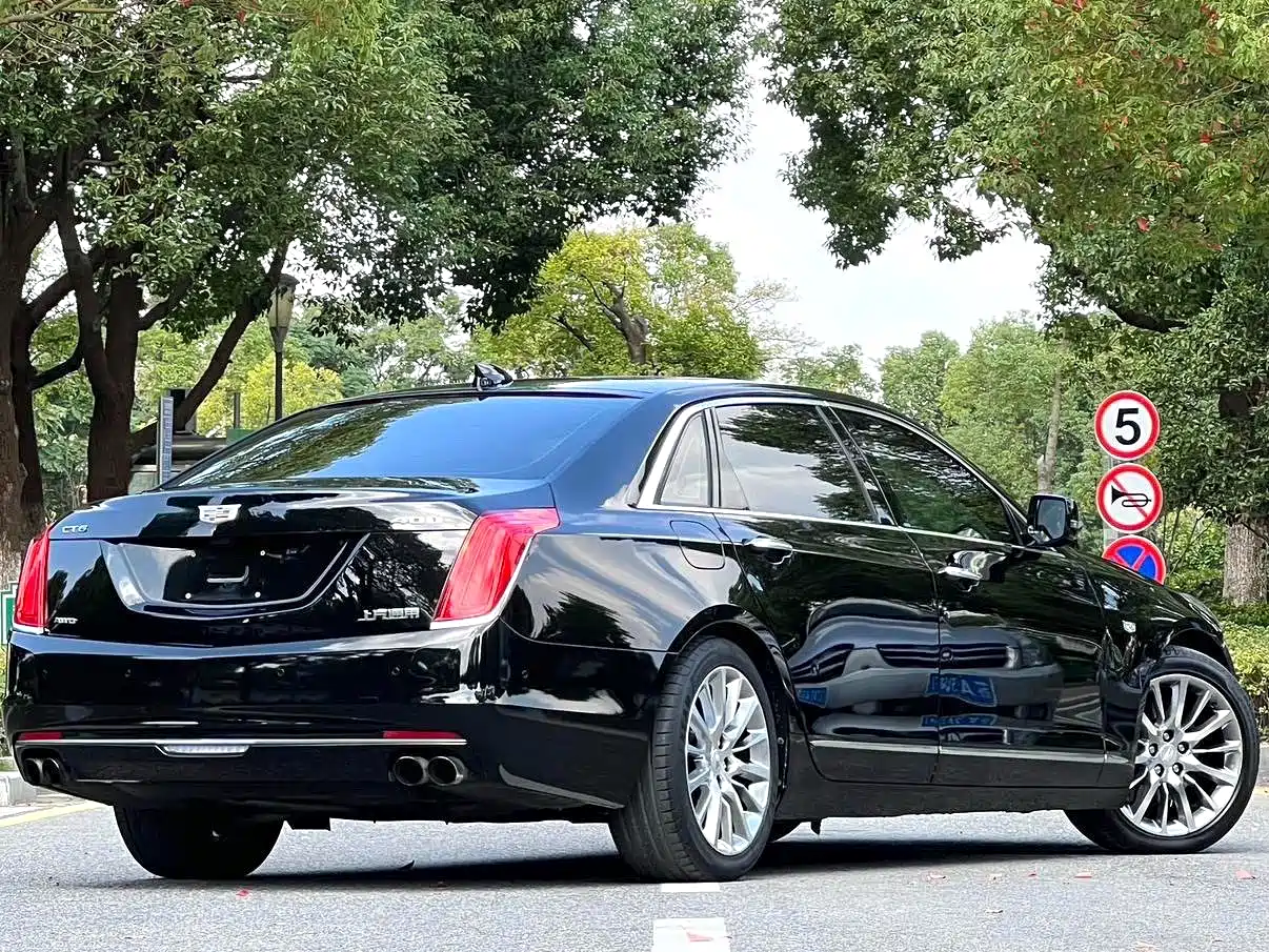 Cadillac CT6 2016 28T Platinum Edition фото 2