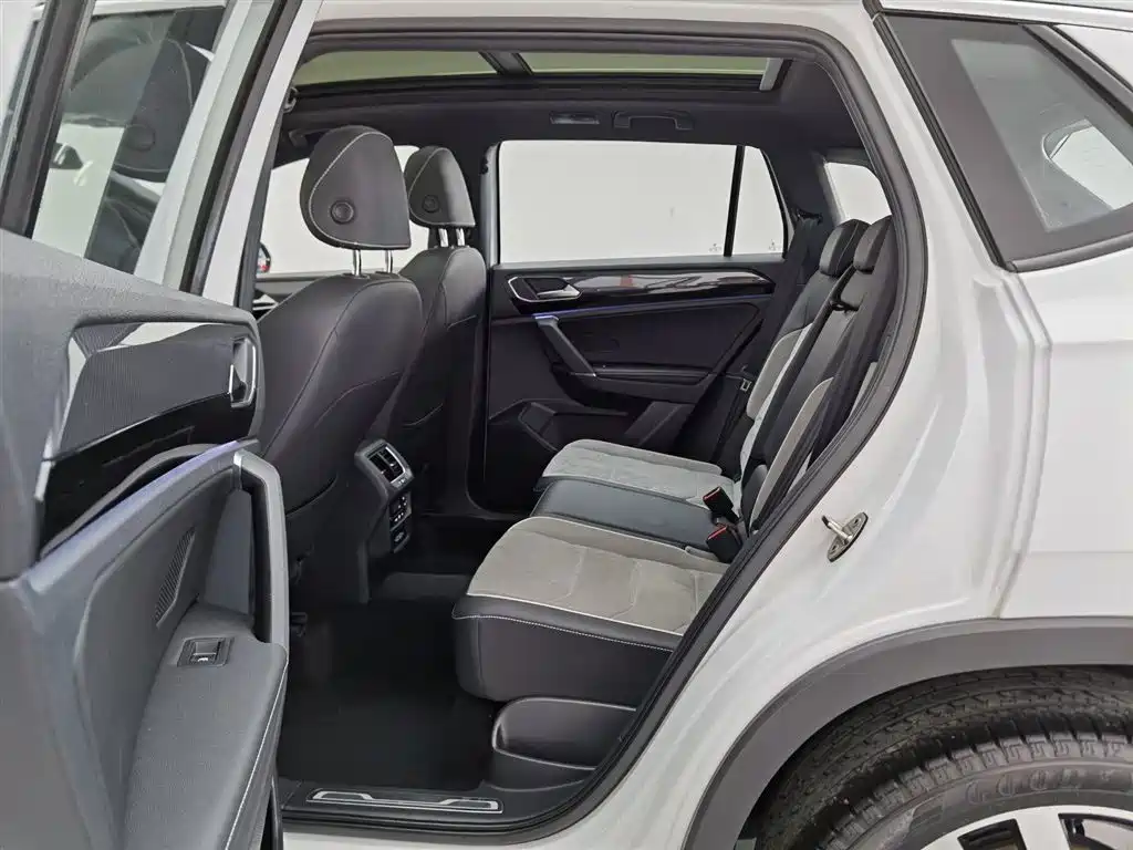 Volkswagen Tayron 2020 380TSI 4WD R-Line Smart Edition фото 15