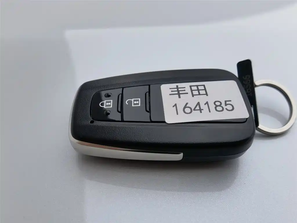 Toyota Highlander 2024 2.5L Smart Hybrid 4WD Elite 7-seater фото 19