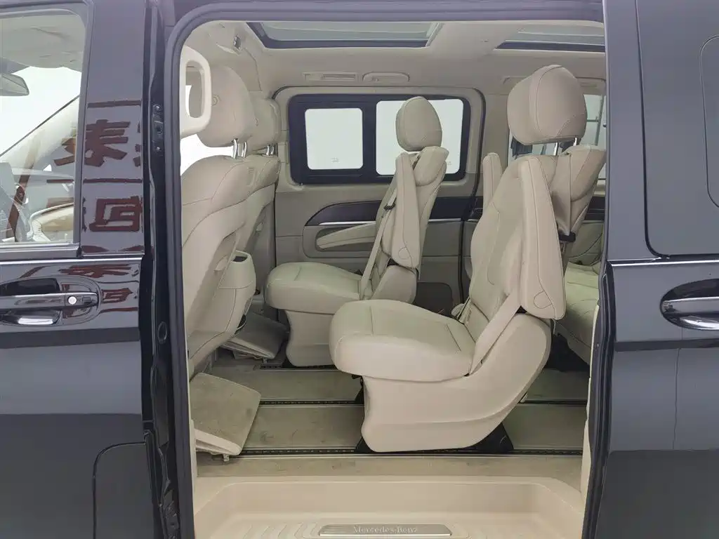 Mercedes-Benz V-Class 2021 V 260 Pilot Edition фото 15