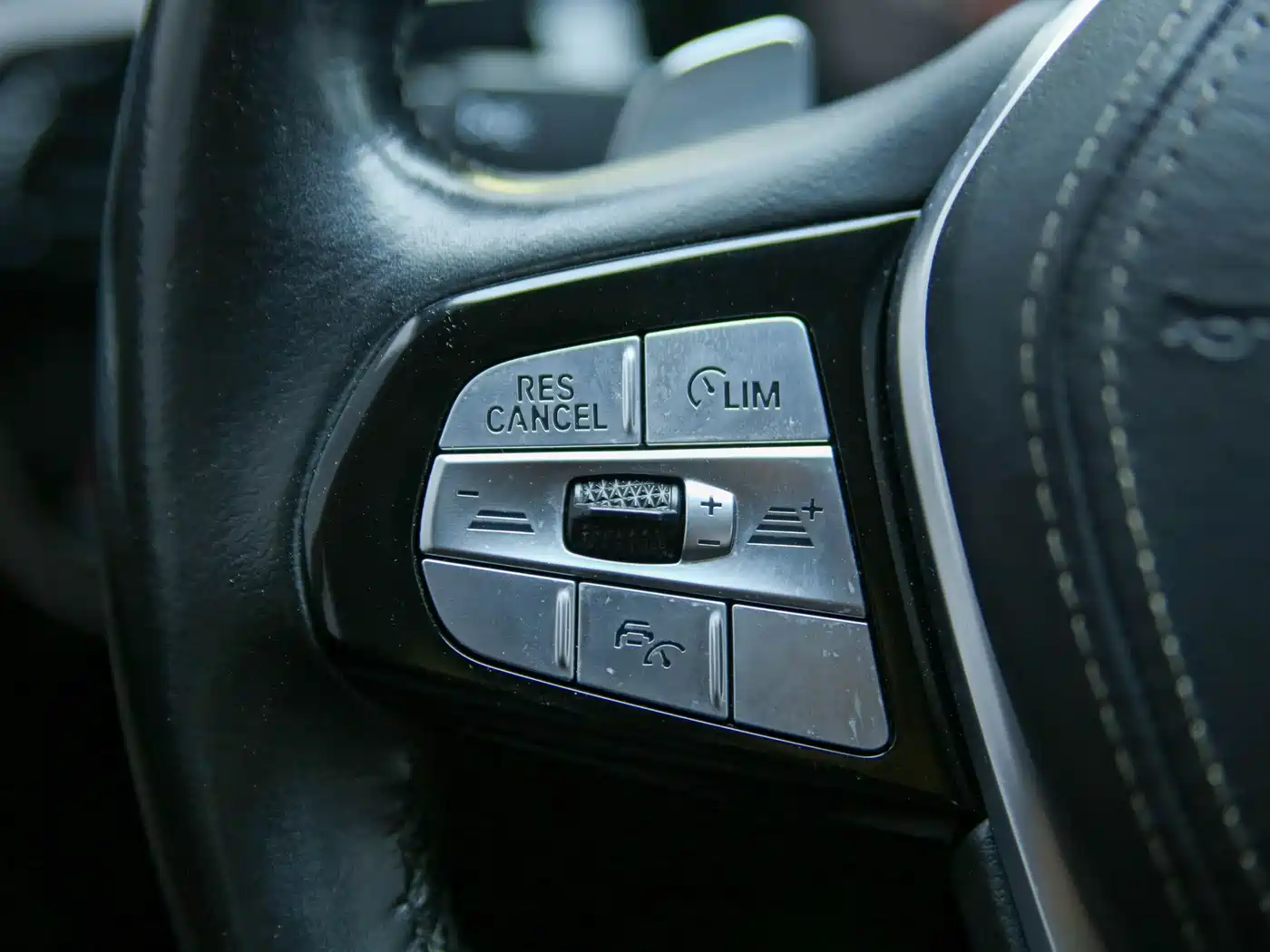 BMW 5 Series 2020 530Li Leading Luxury Package фото 22