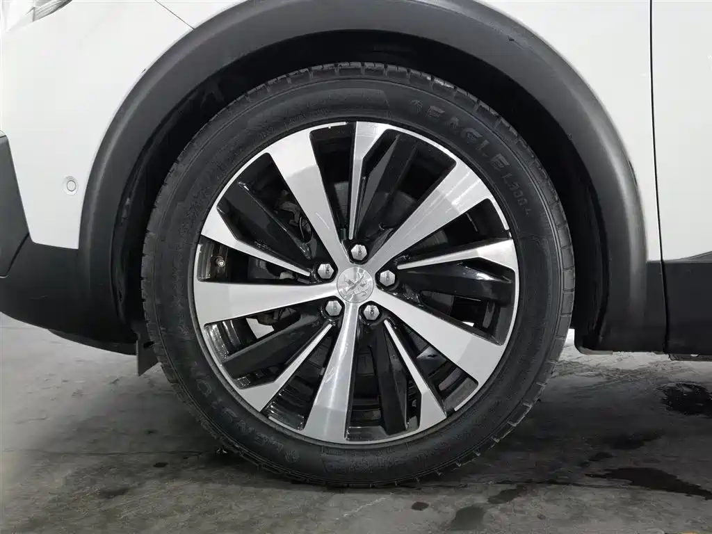 Peugeot 5008 2017 380THP 7-seat Luxury Edition фото 17