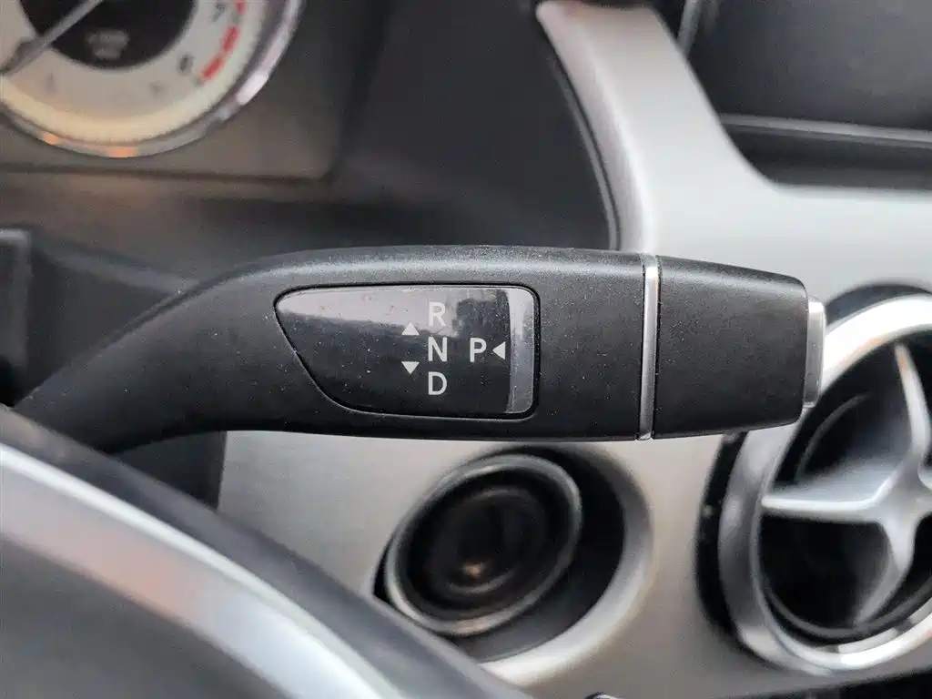 Mercedes-Benz GLK-Class 2014 GLK 200 Standard фото 13