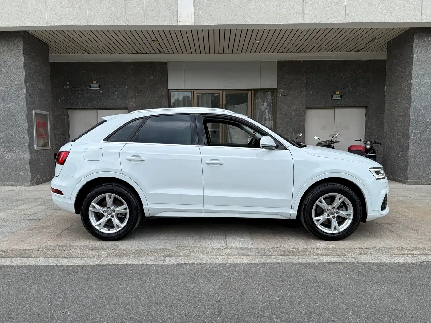 Audi Q3 2018 30th Anniversary Edition 30 TFSI Fashion фото 7
