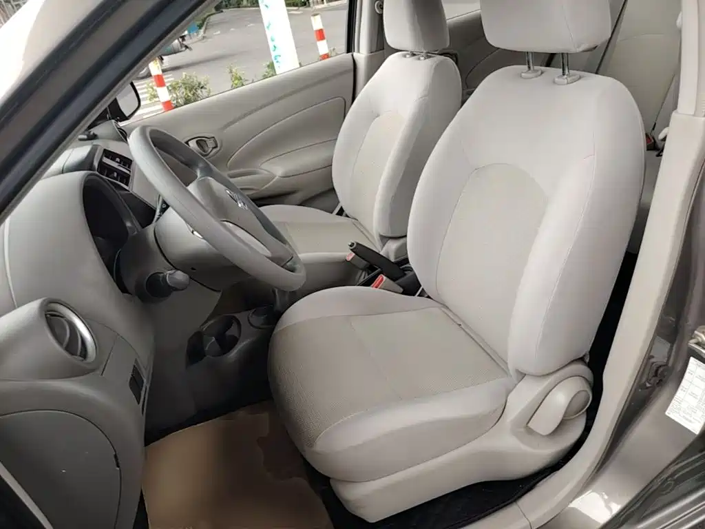 Nissan Sunny 2017 2016 1.5XE Manual Leading Edition