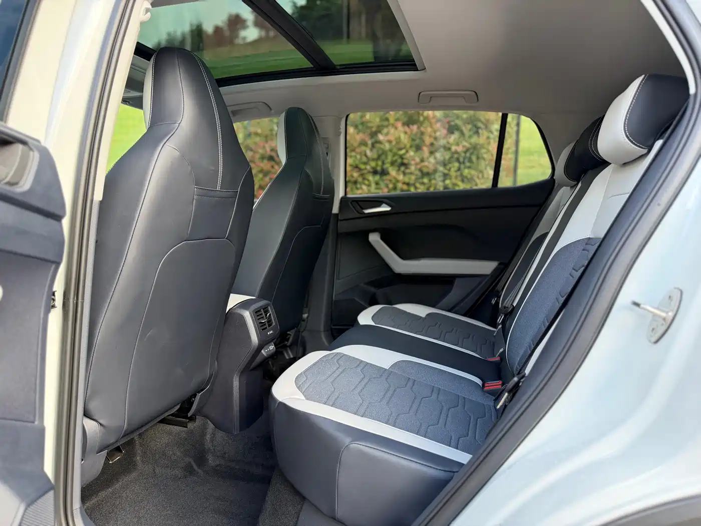 Volkswagen Tharu 2025 New Edge 1.5L Aspiration Edition фото 10