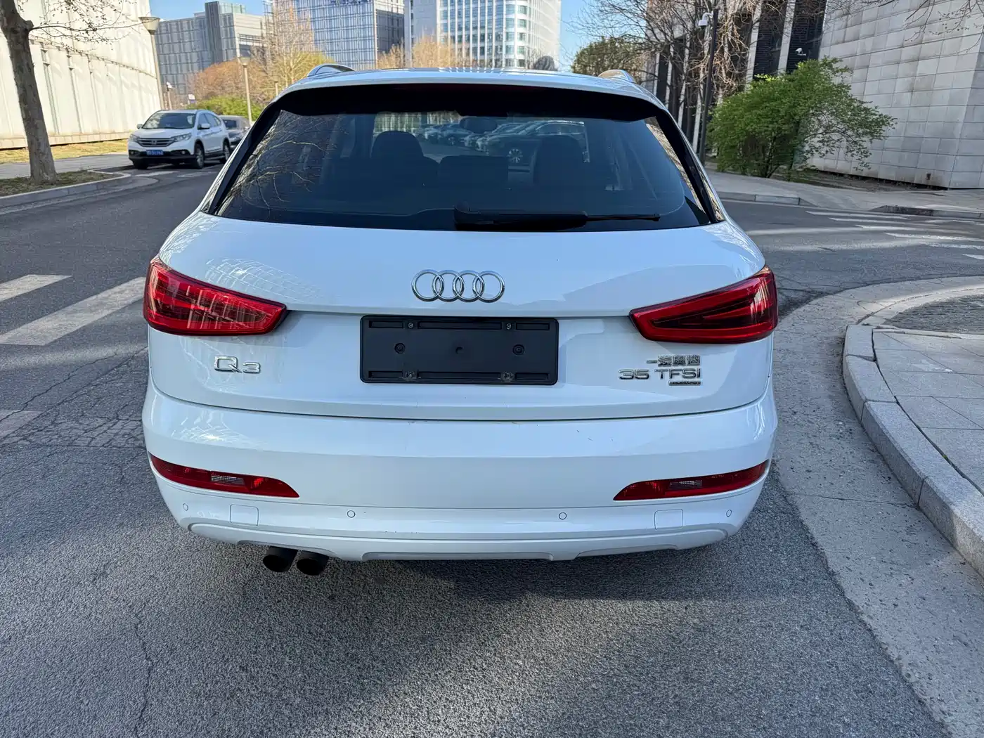 Audi Q3 2015 35 TFSI quattro Technology фото 3