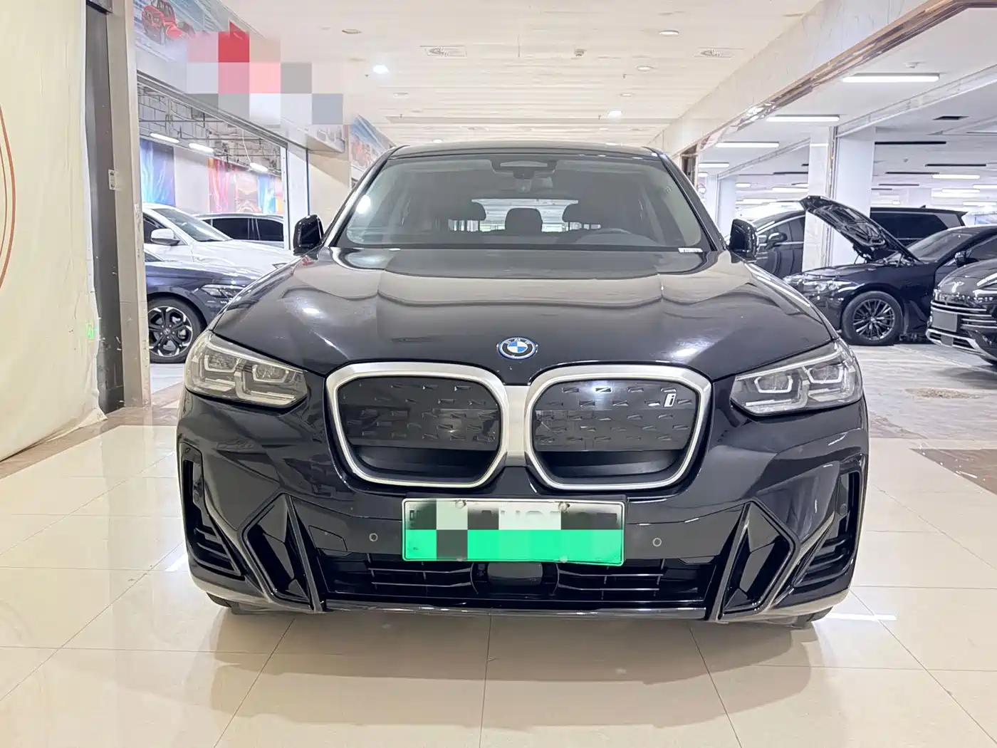 Photo 2 - BMW iX3