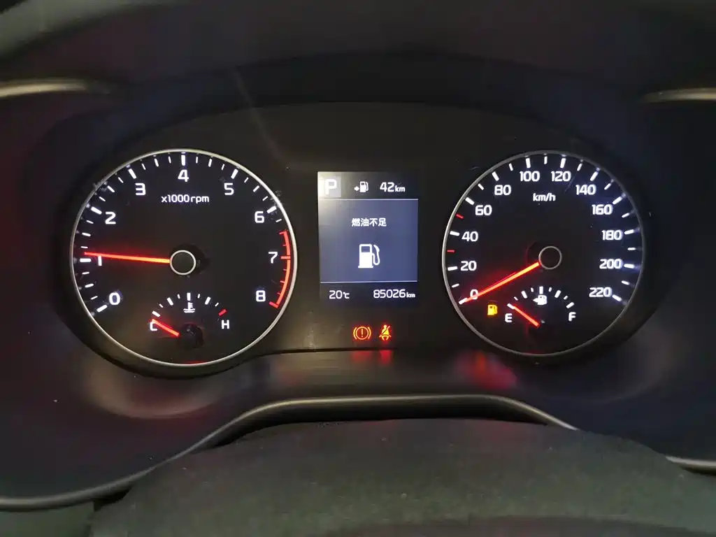 Kia KX CROSS 2017 1.4L AT GLS фото 12