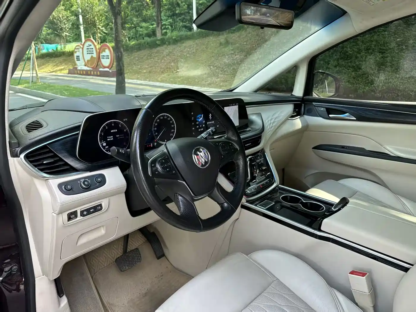 Фото 3 - Buick GL8