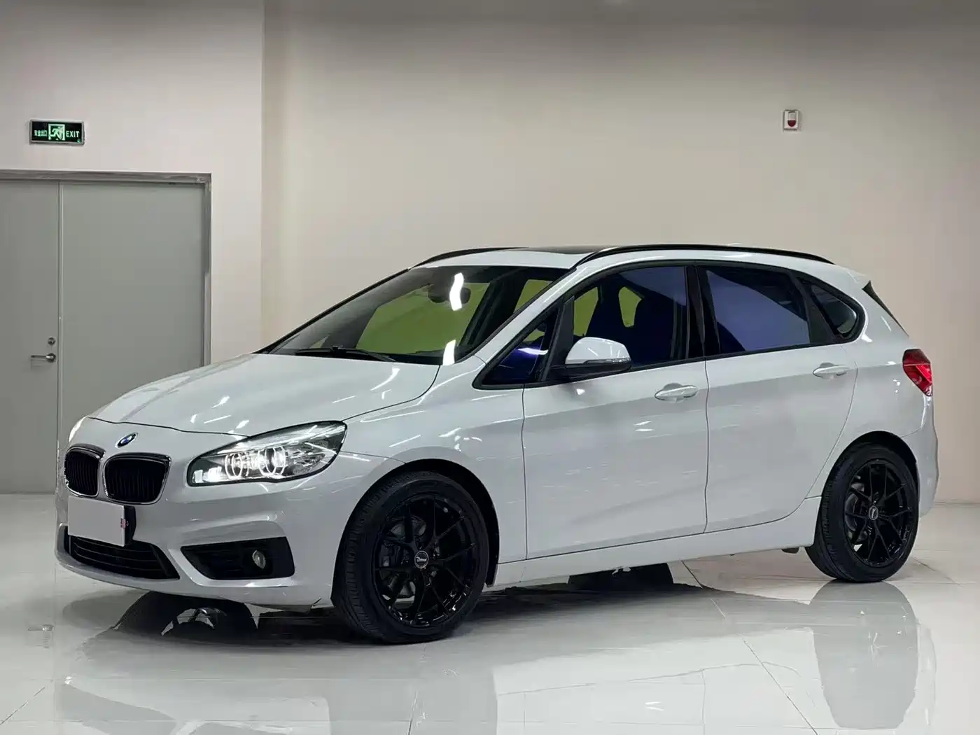 BMW 2 Series Touring 2018 218i Luxury Line