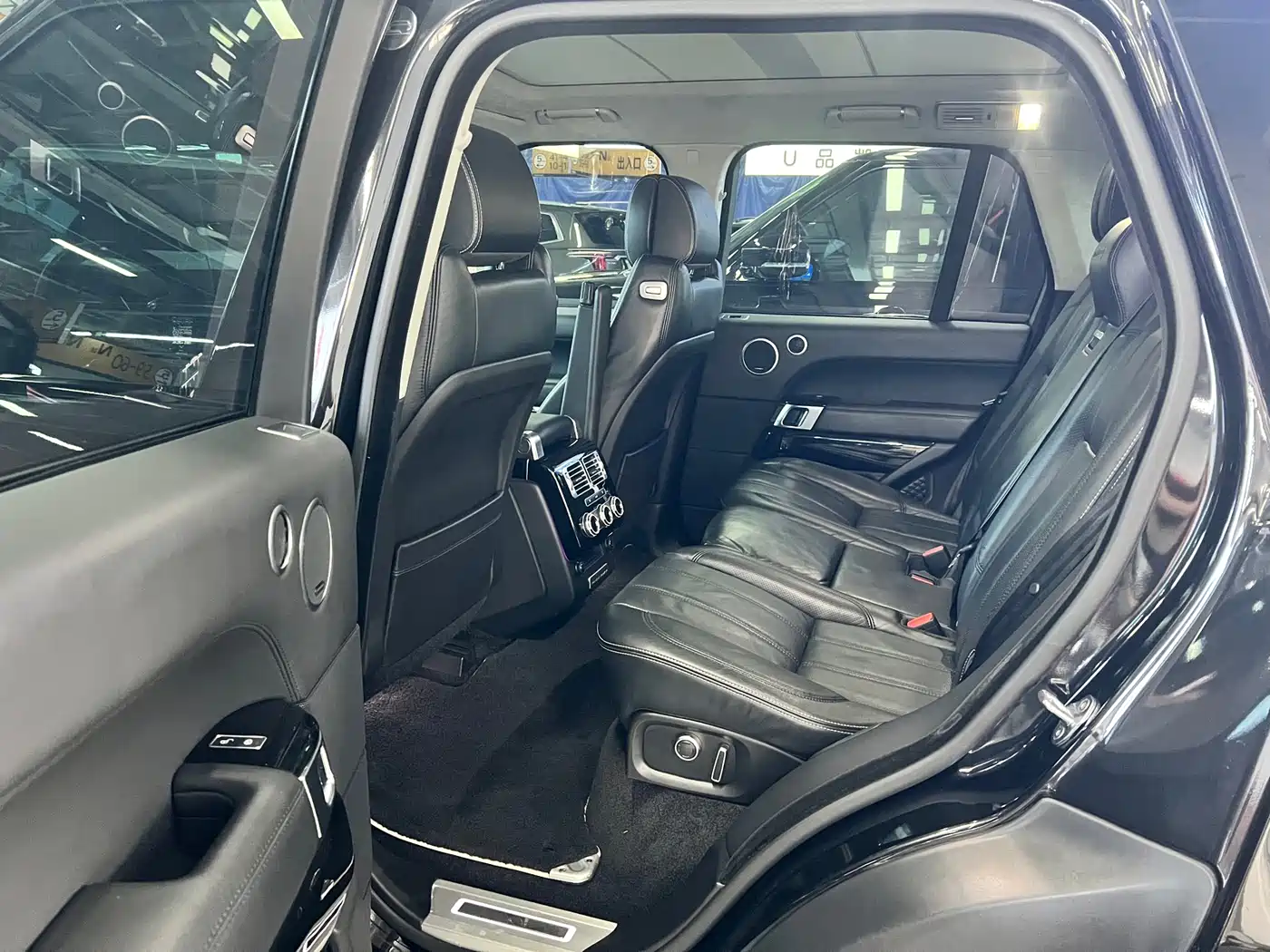 Land Rover Range Rover 2017 3.0 SC V6 Vogue фото 5