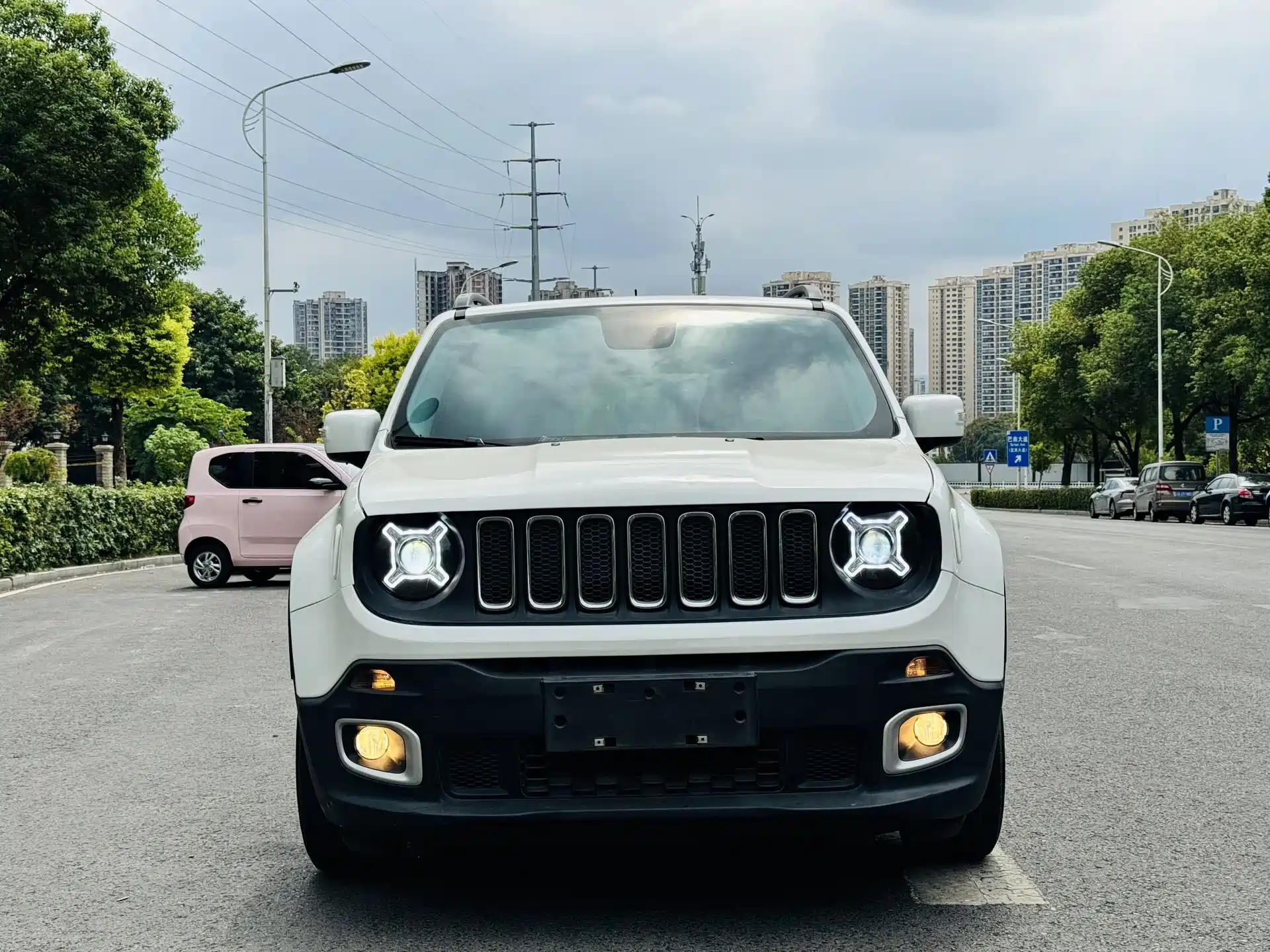 صورة 2 - Jeep Renegade