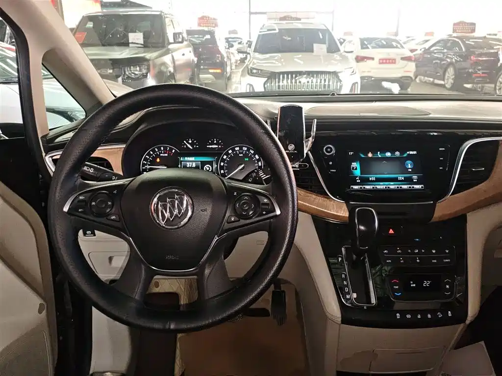 Buick GL8 2017 ES 28T Comfort Type China V фото 10