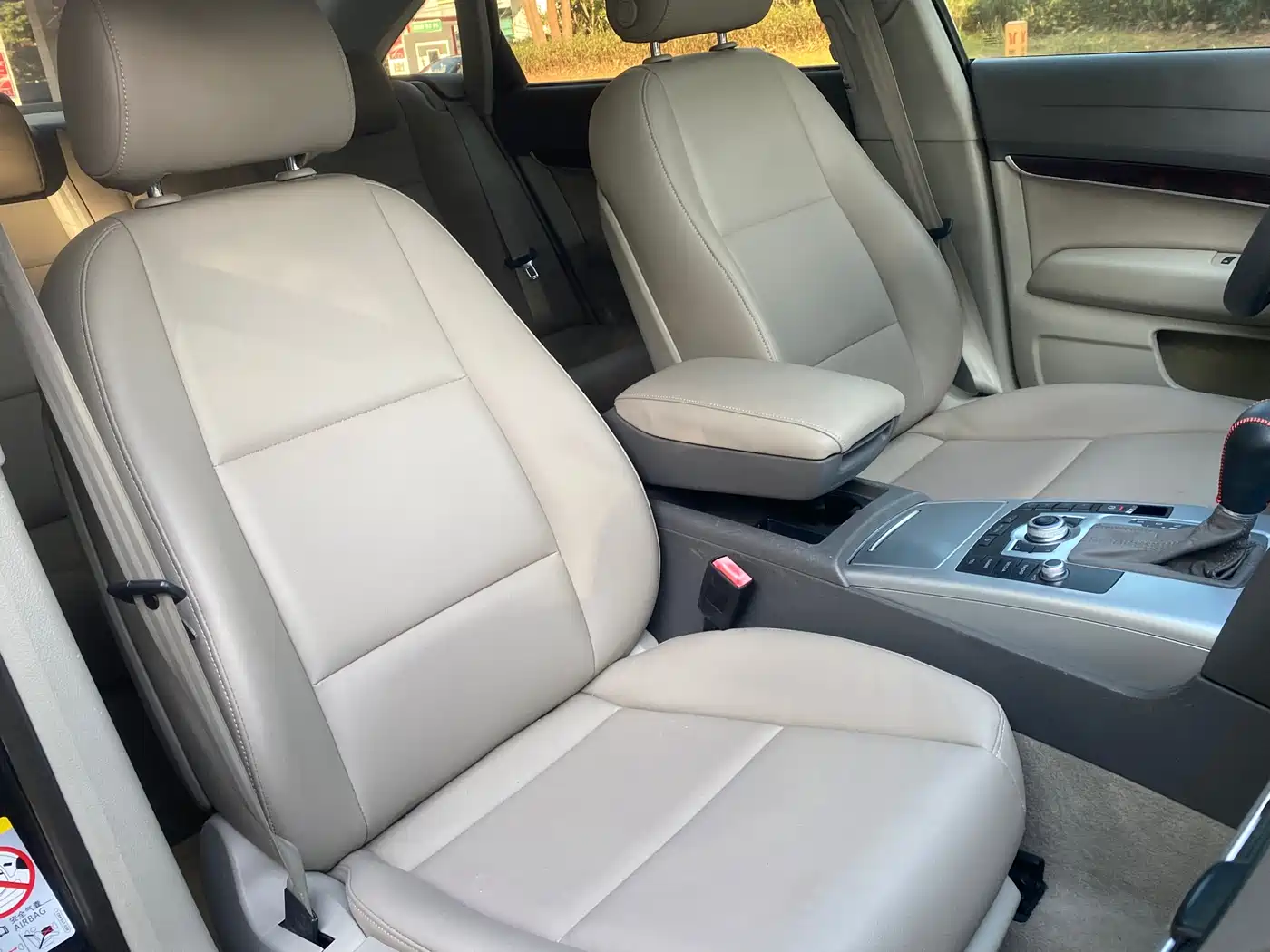 Audi A6L 2010 2.0 TFSI Automatic Standard фото 8