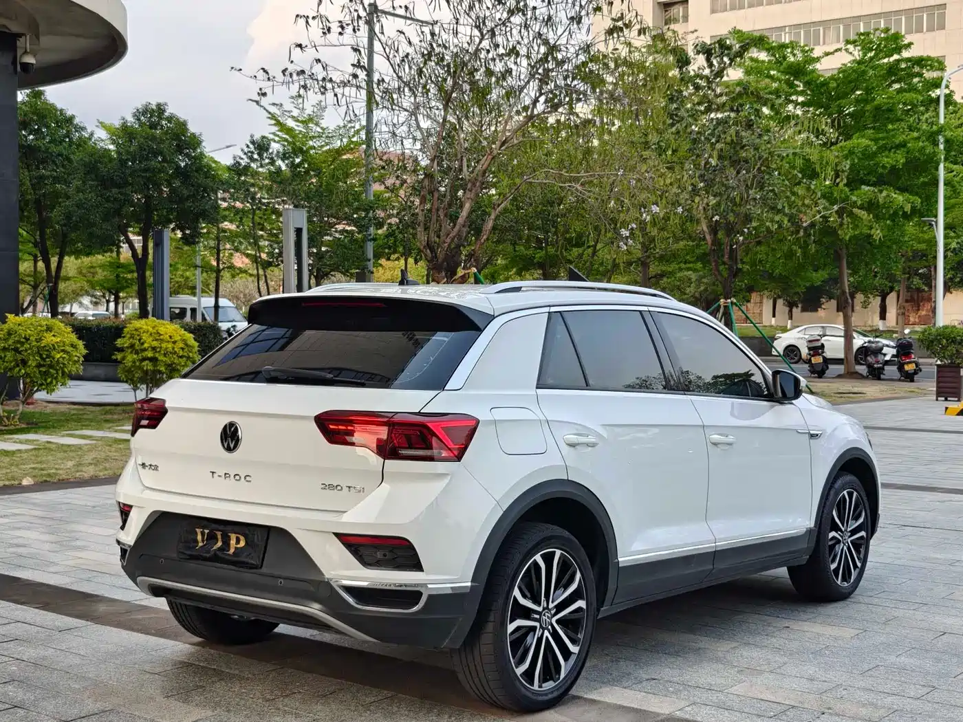 VOLKSWAGEN T ROC EXPLORING SONGS