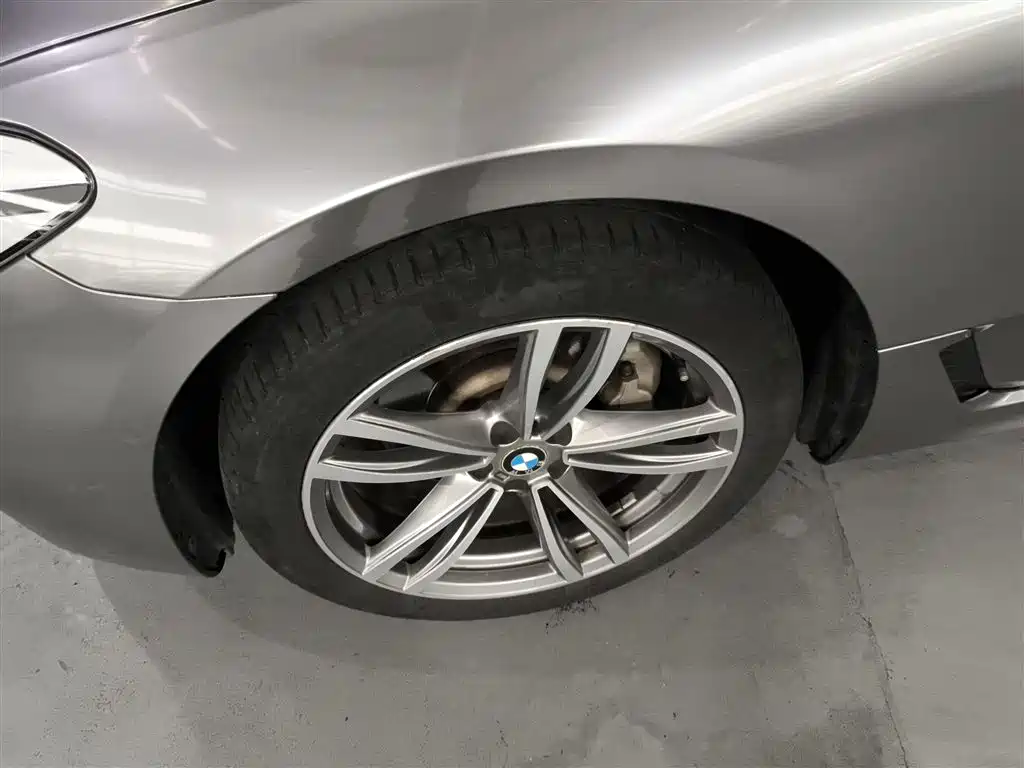 BMW 6 Series GT 2018 630i M Sport Package фото 25
