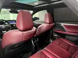 Фото 10 - Lexus RX