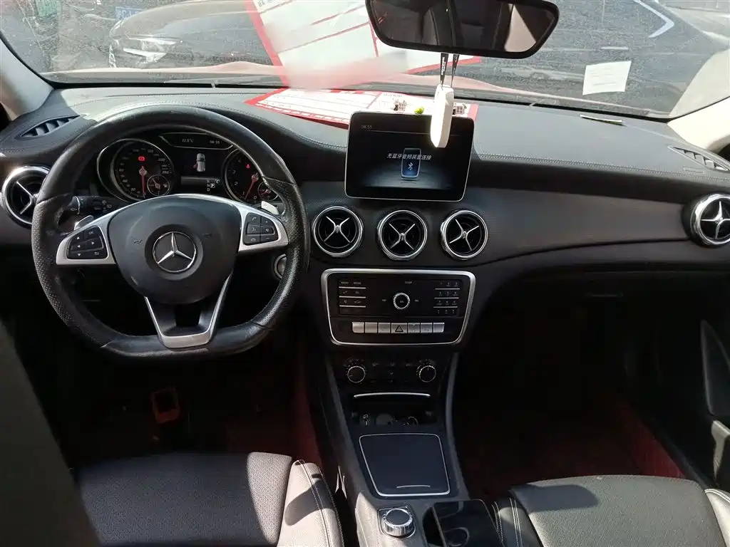 Mercedes-Benz GLA 2019 GLA 200 Fashion фото 10