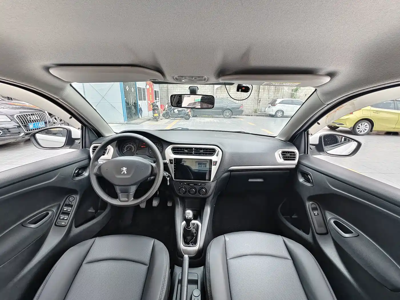 Peugeot 301 2014 2014 1.6L Manual Comfort Edition