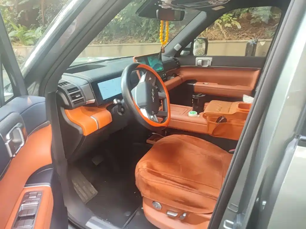 Fang Cheng Bao Titanium 7 2025 2025 AWD Base Model