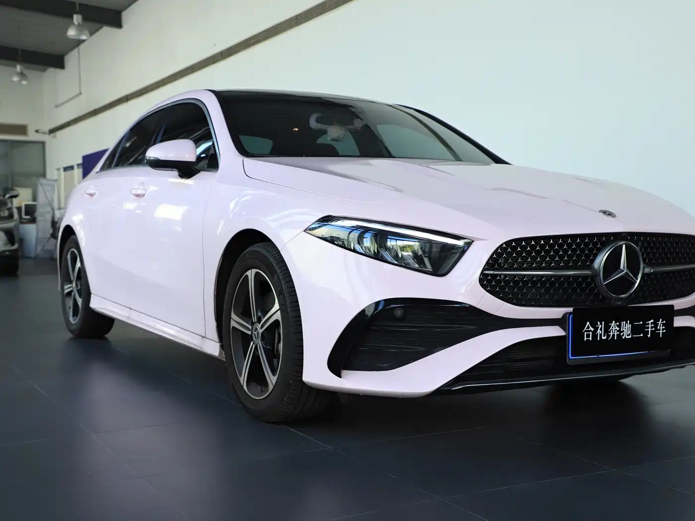 Mercedes-Benz A-Class 2025 2025 A 200 L Fashion Edition
