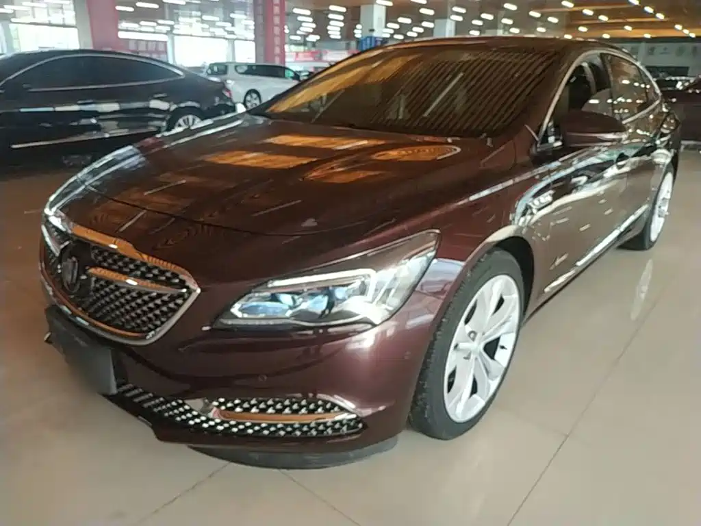 Фото 2 - Buick LaCrosse