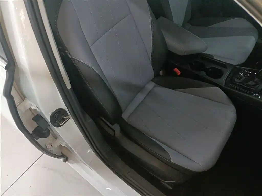 Volkswagen Lavida 2024 Model 1.5L Automatic Starlight 5 Million Edition фото 25
