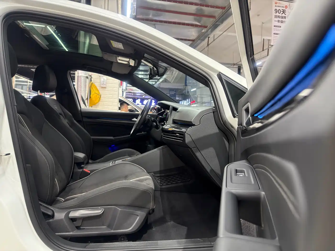  Volkswagen Golf 2023 Facelift 280TSI DSG R-Line Lite 20