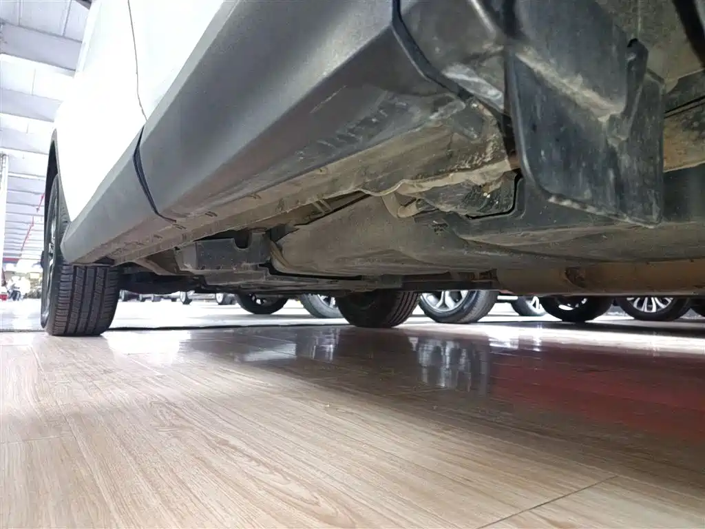 Toyota RAV4 Rongfang 2016 2.0L CVT 2WD Trend (China V) фото 18